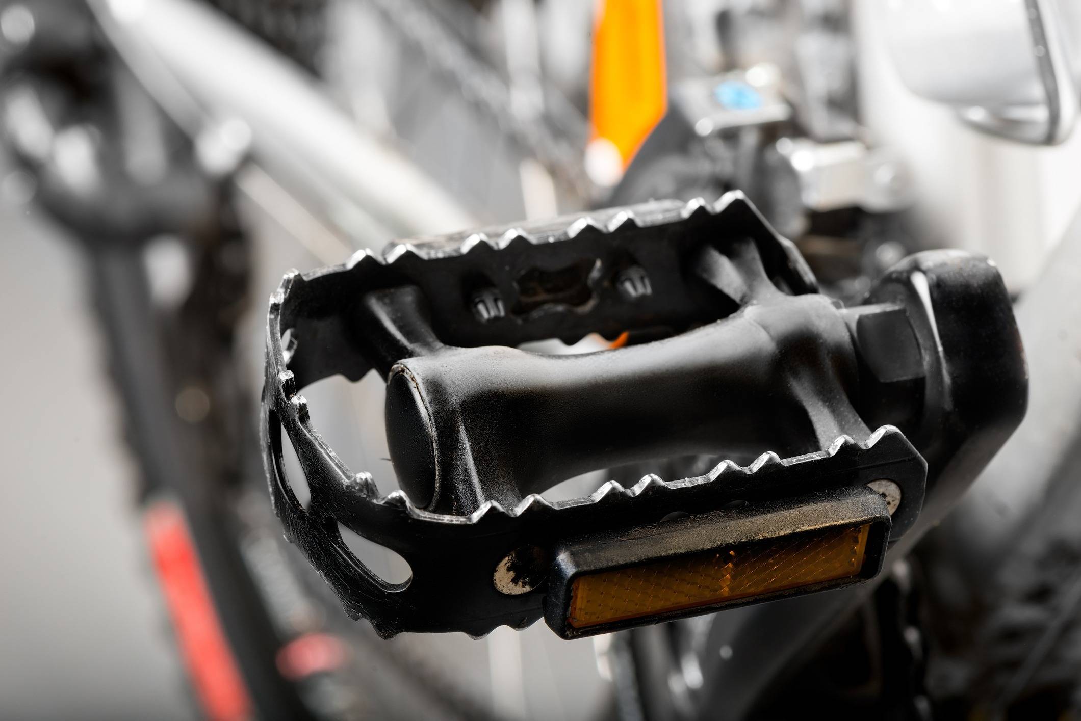 Why and How to Remove Your Bike Pedals